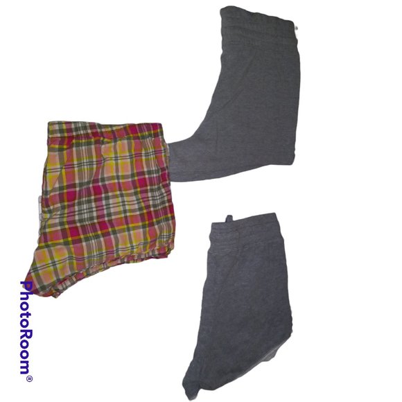 BUNDLE OF 3 SHORTS WOMEN's SIZE SMALL (XS/S) - Picture 3 of 12